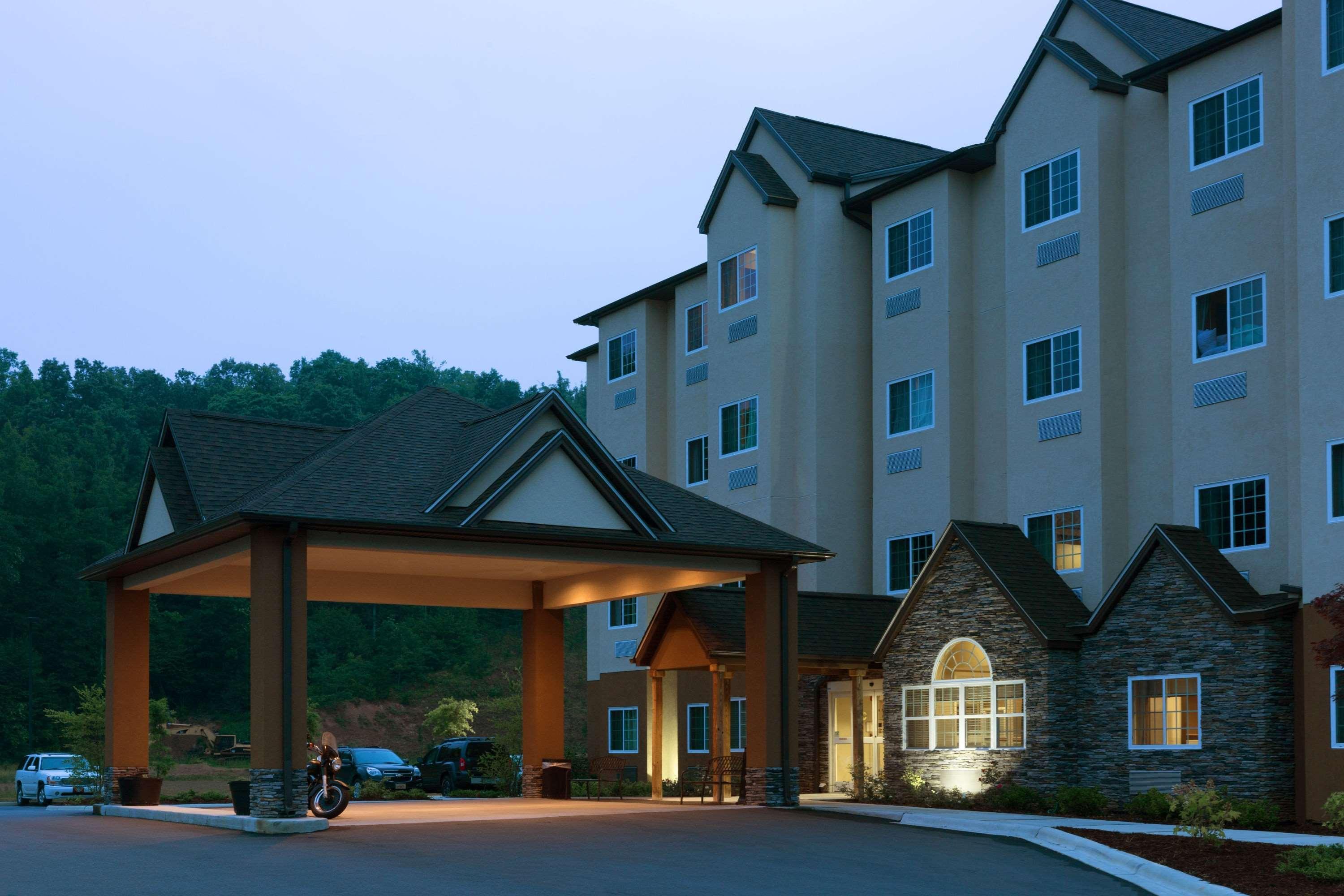 Microtel Inn & Suites Dillsboro/Sylva Esterno foto