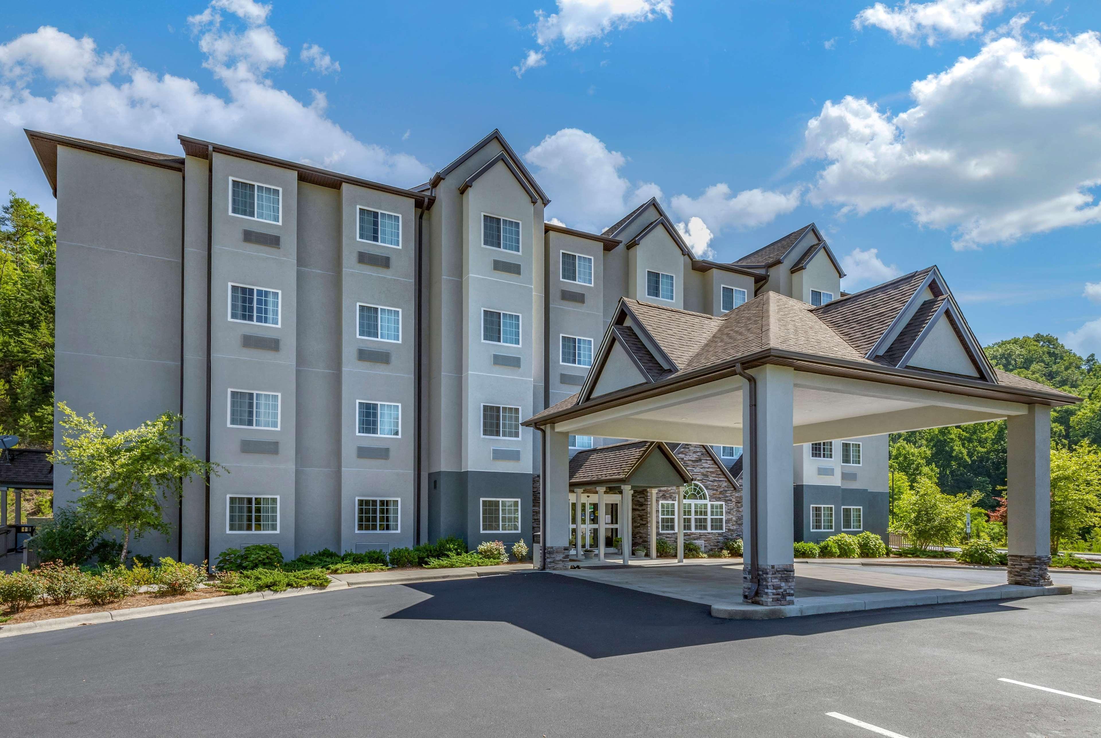 Microtel Inn & Suites Dillsboro/Sylva Esterno foto