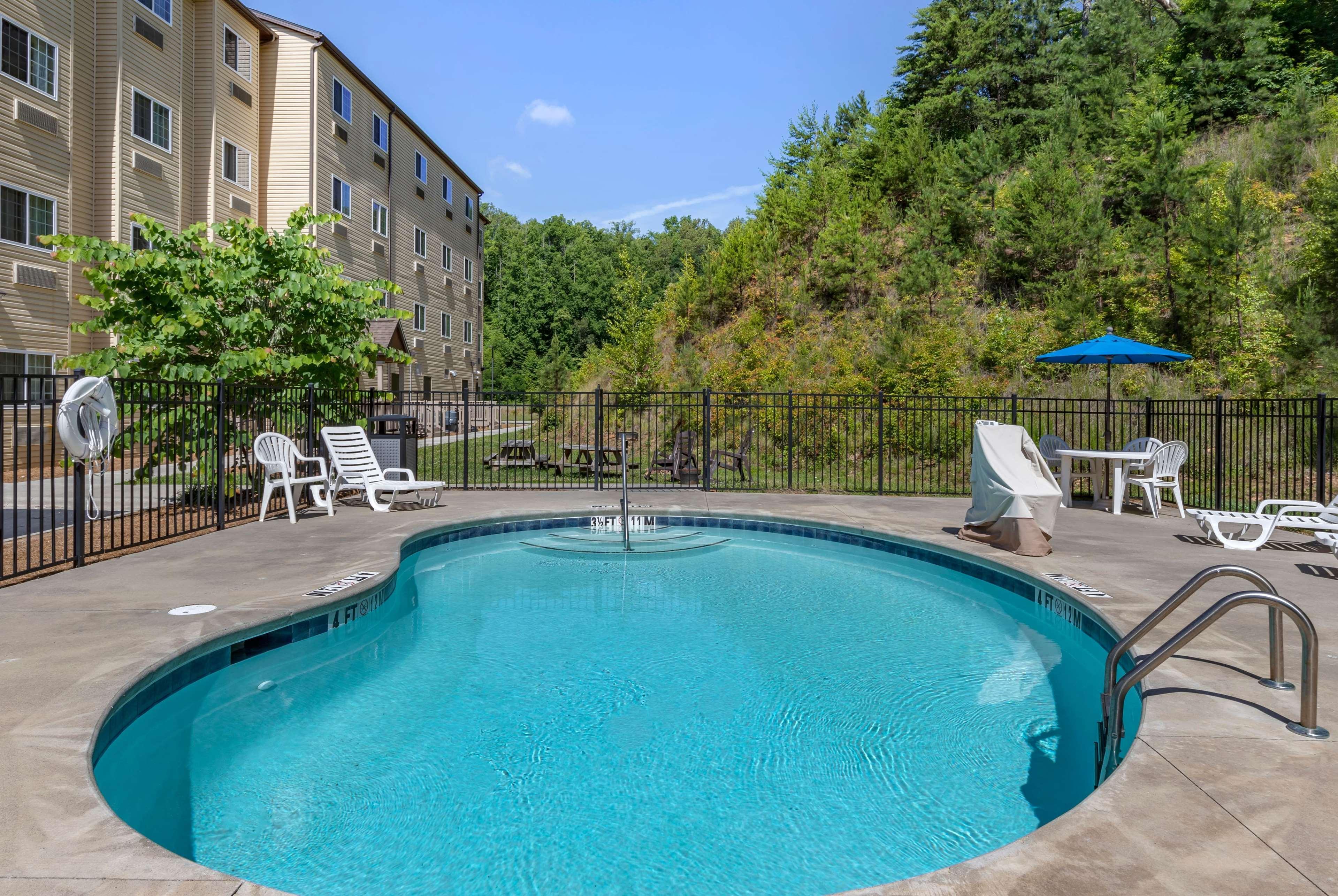 Microtel Inn & Suites Dillsboro/Sylva Esterno foto
