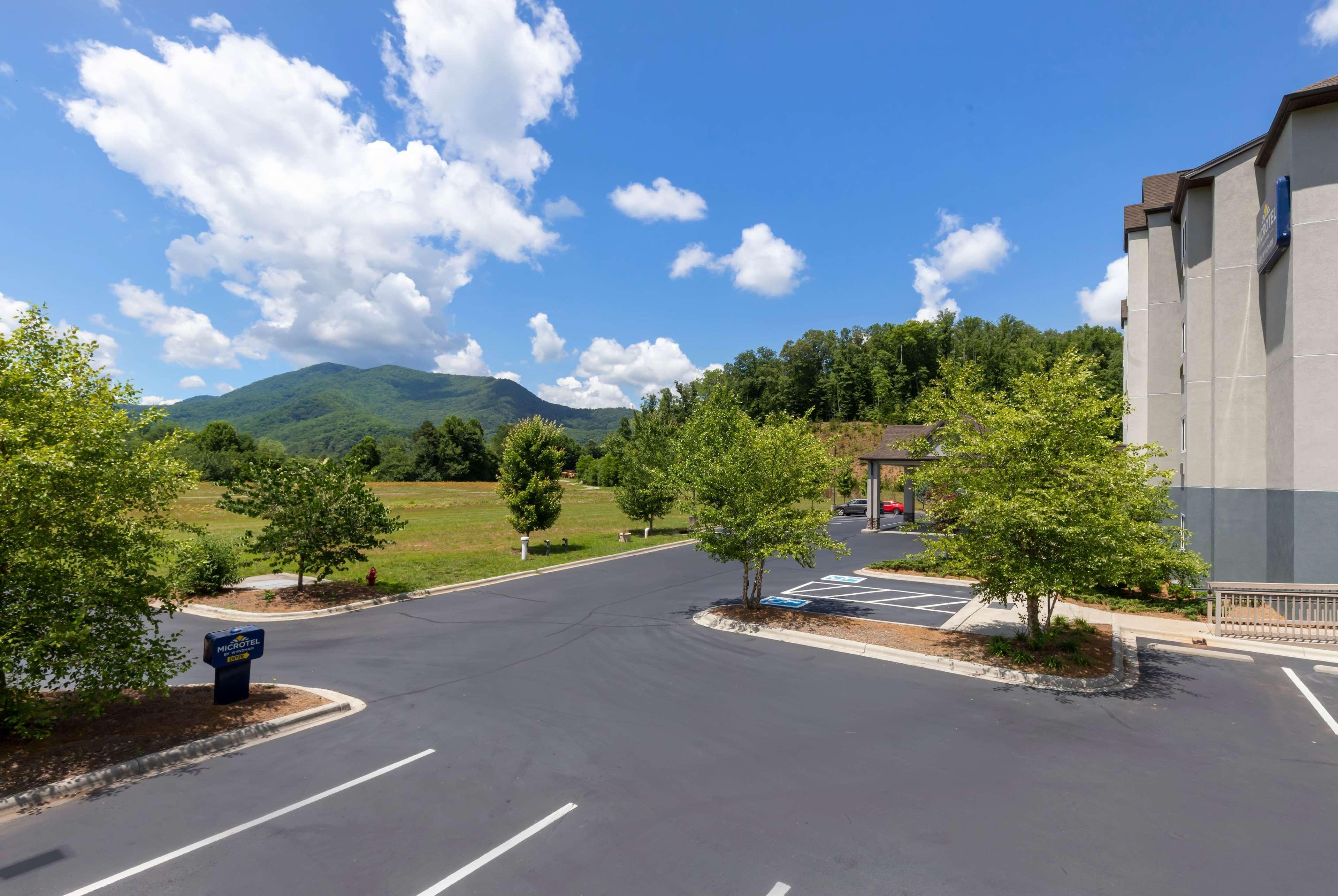 Microtel Inn & Suites Dillsboro/Sylva Esterno foto